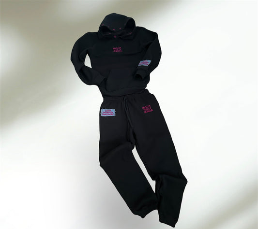 MVM Embroidered Pullover Set (NOIR&MAGENTA)