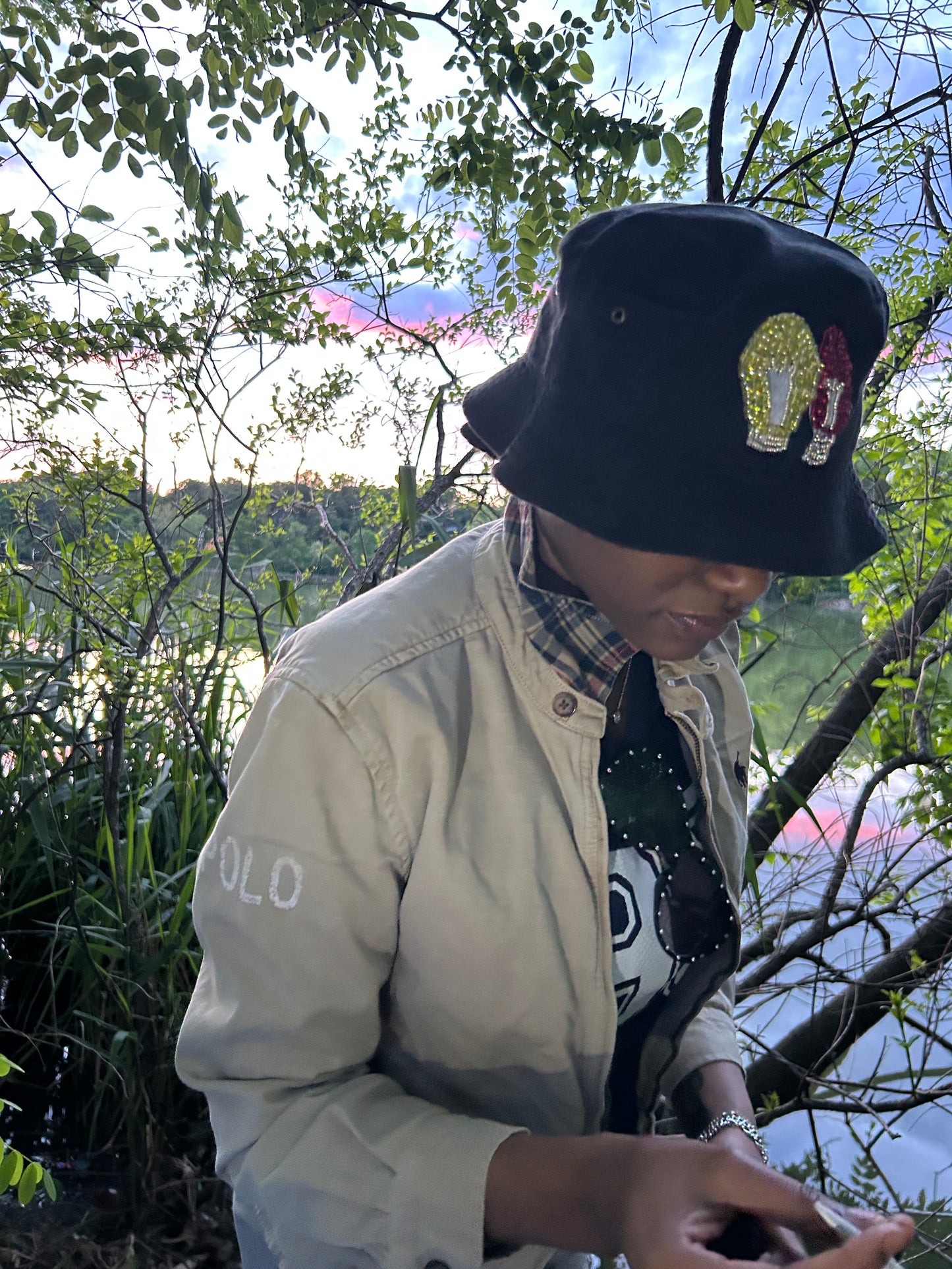 Mahanians Beaded Bucket Hat (BLACK)